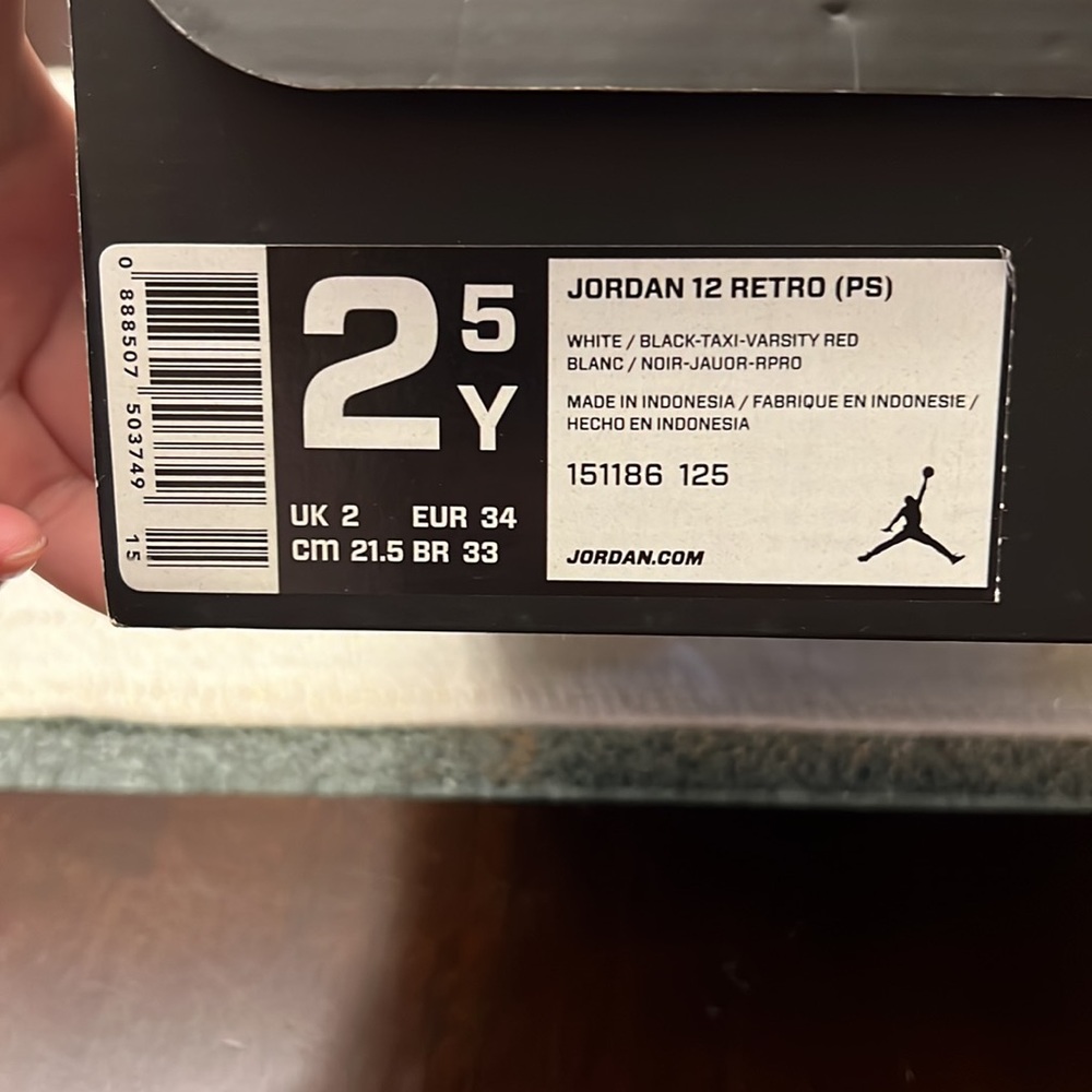 Jordan 12 retro PS in size 2.5 youth - Picture 3 of 4